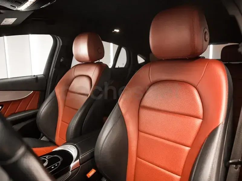 Usado Mercedes GLC250 204 CV (150 kW) 2018 Blanco SUV