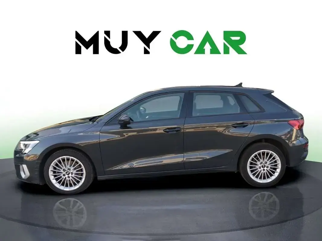 Usado Audi A3 Sportback Advanced 116 CV (85 kW) 2021 Gris Utilitario