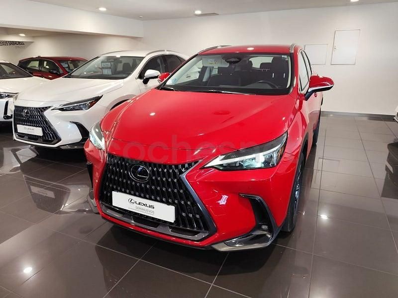 Usado Lexus NX350h Business Edition 242 CV (177 kW) 2022 Rojo SUV