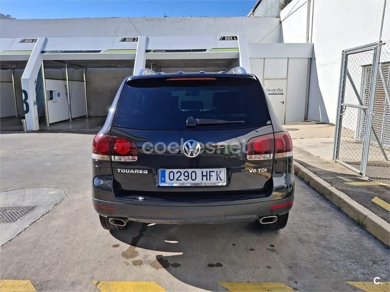 Usado VW Touareg 225 CV (165 kW) 2007 Negro SUV