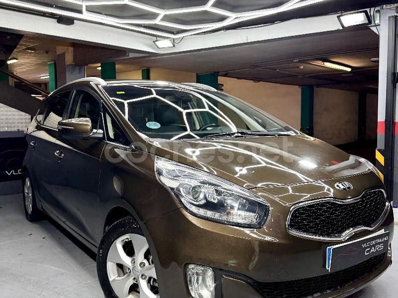 Usado Kia Carens 115 CV (84 kW) 2016 Marrón Monovolumen