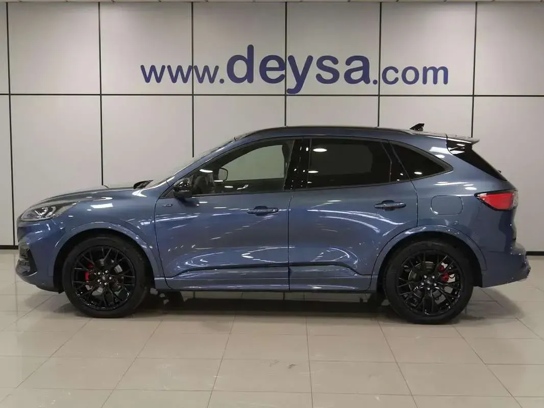 Usado Ford Kuga ST-Line X 190 CV (139 kW) 2023 Azul SUV
