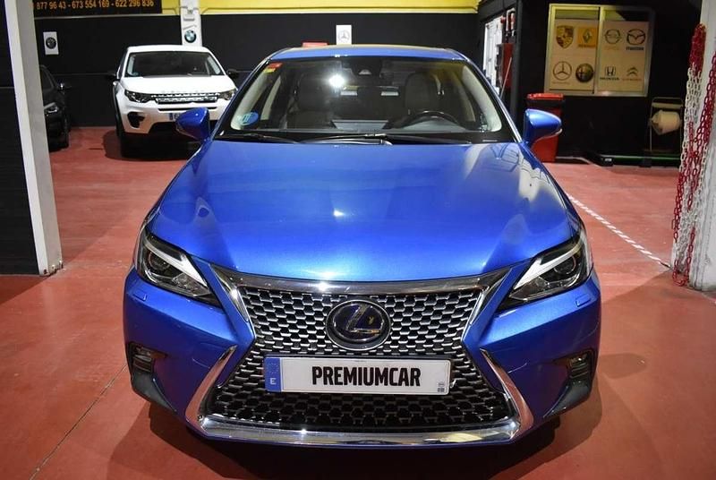 Usado Lexus CT200h Luxury Line 136 CV (100 kW) 2018 Azul Utilitario