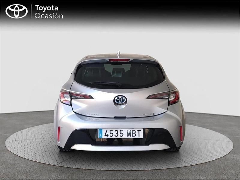 Usado Toyota Corolla Active 122 CV (89 kW) 2022 Gris Monovolumen