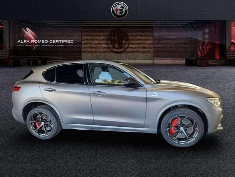 Usado Alfa Romeo Stelvio Quadrifoglio 517 CV (380 kW) 2020 Gris SUV