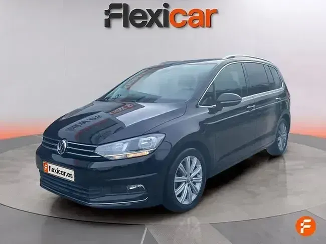 Usado VW Touran Advance 115 CV (84 kW) 2019 Negro Monovolumen
