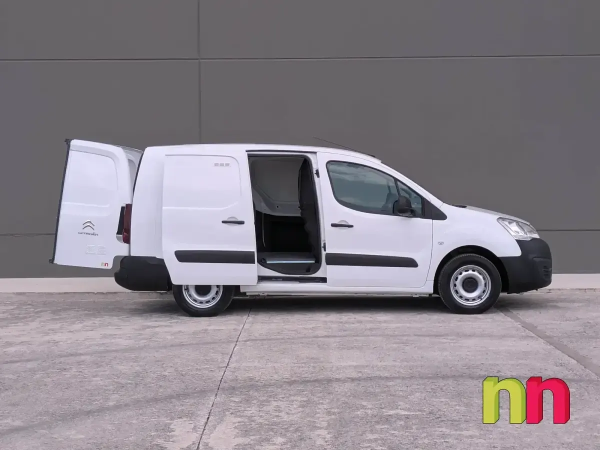 Usado Citroën Berlingo 100 CV (73 kW) 2018 Blanco Monovolumen