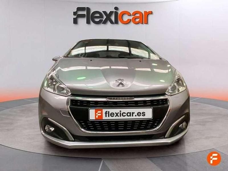 Usado Peugeot 208 Allure 82 CV (60 kW) 2018 Gris Utilitario