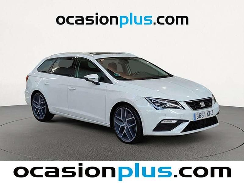 Usado Seat Leon ST FR 184 CV (135 kW) 2017 Blanco Familiar