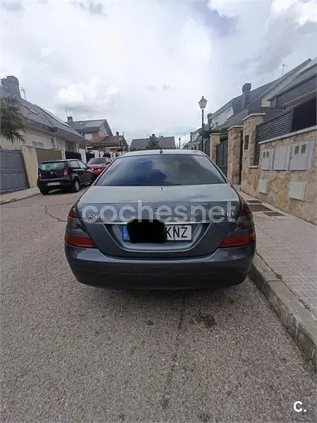 Usado Mercedes S320 235 CV (172 kW) 2009 Gris / plata Berlina