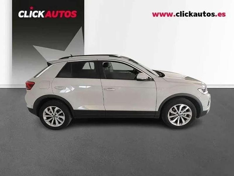 Usado VW T-Roc 116 CV (85 kW) 2025 Gris SUV