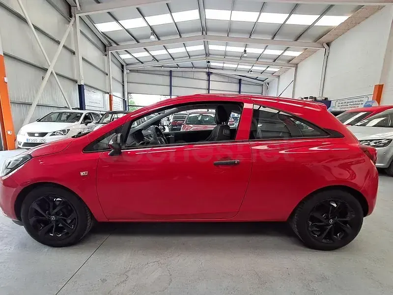 Usado Opel Corsa Selective 90 CV (66 kW) 2016 Rojo Utilitario