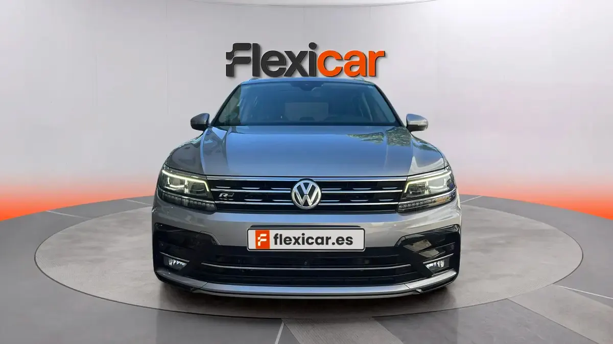 Usado VW Tiguan Sportline 240 CV (176 kW) 2018 Gris SUV