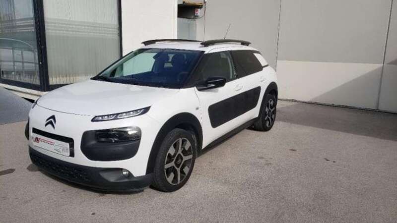 Blanco Usado 2015 Citroën C4 Cactus Feel Utilitario | 9900 € (Un poco caro) - Imagen 1/4