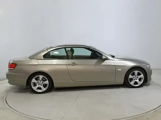 Usado BMW 325 218 CV (160 kW) 2008 Beige Descapotable