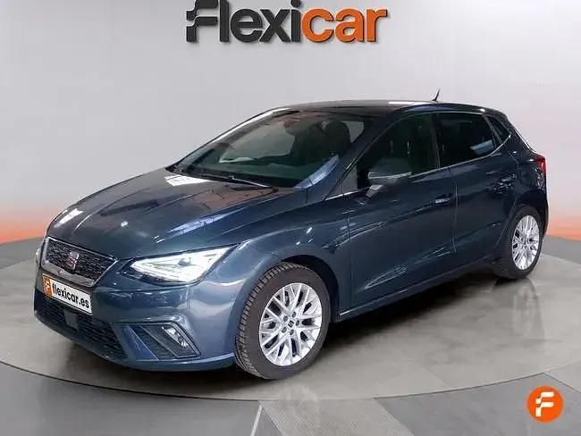 Usado Seat Ibiza 110 HP (80 kW) 2024 Cinzento Sedan