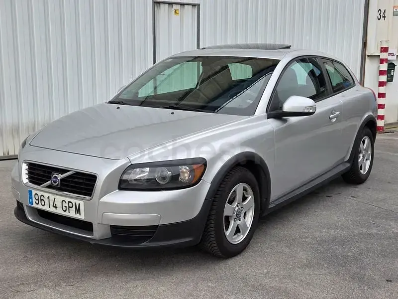 Usado Volvo C30 Momentum 125 CV (91 kW) 2008 Gris / plata Utilitario