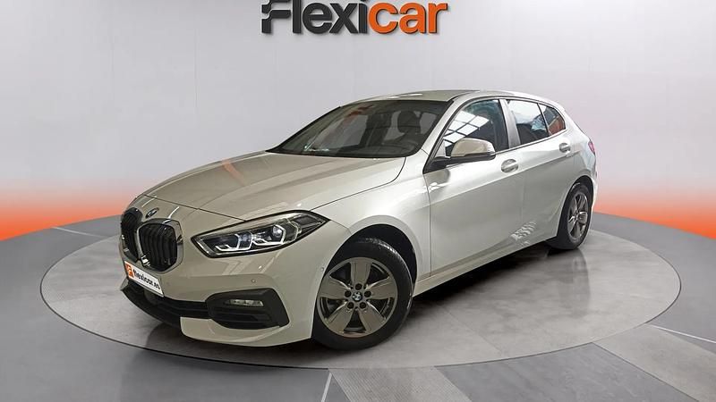 Usado BMW 118 150 CV (110 kW) 2023 Blanco Utilitario