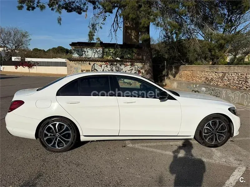 Usado Mercedes C220 170 CV (125 kW) 2018 Blanco Berlina