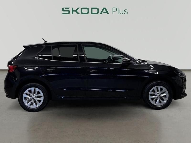 Usado Skoda Fabia 116 CV (85 kW) 2024 Negro Utilitario