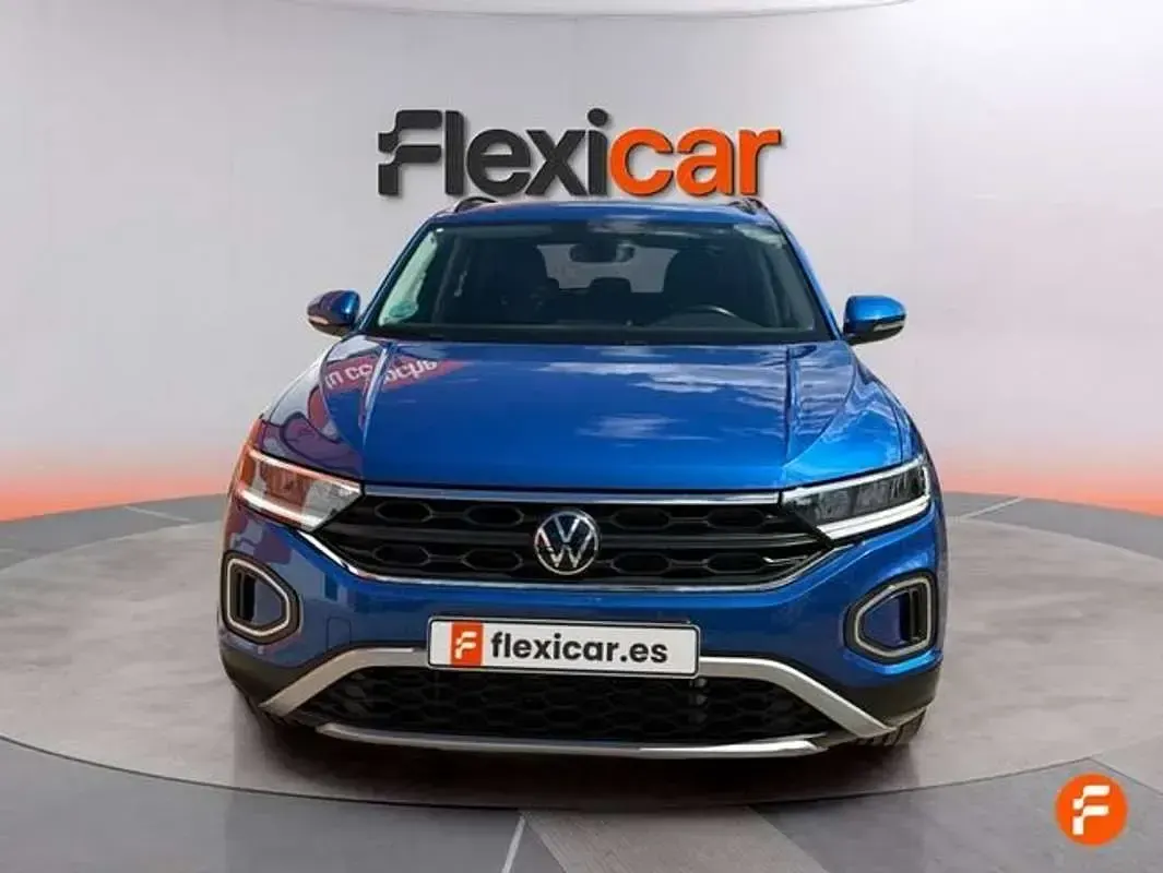 Usado VW T-Roc Life 150 CV (110 kW) 2023 Azul SUV