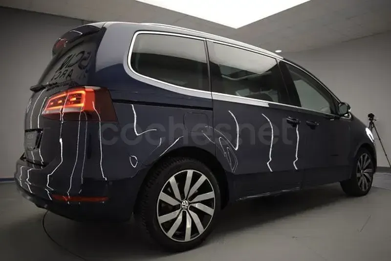 Usado VW Sharan Advance 184 CV (135 kW) 2016 Azul Monovolumen