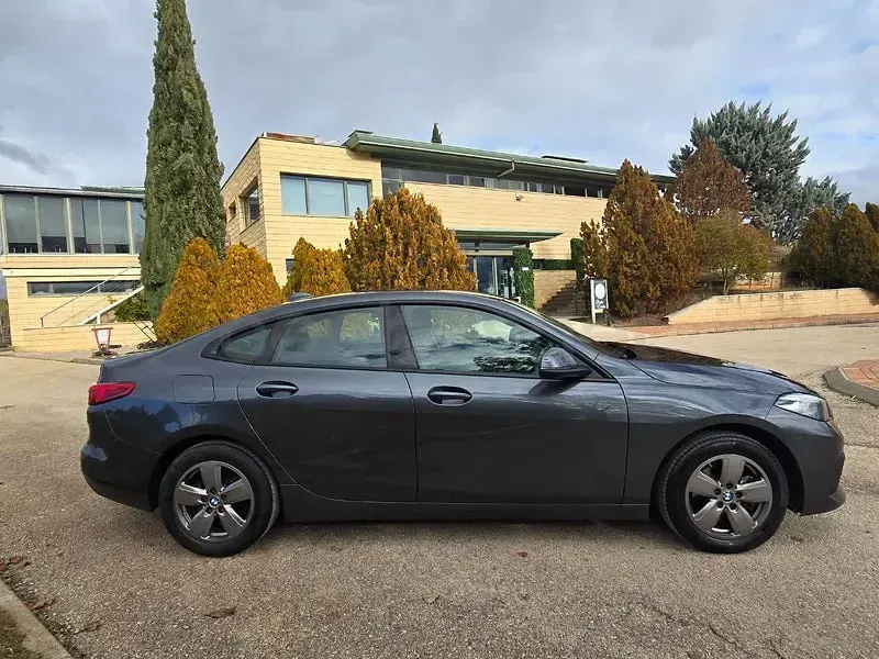 Usado BMW 216 116 CV (85 kW) 2021 Gris / plata Coupe