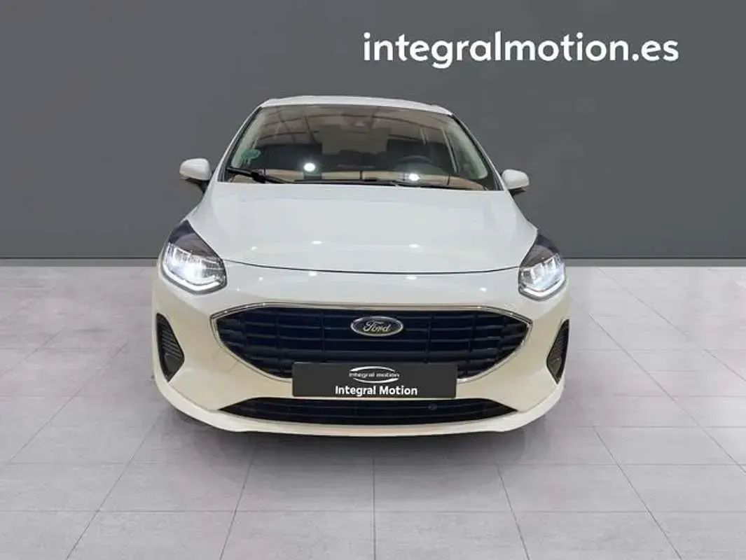 Usado Ford Fiesta Trend 75 CV (55 kW) 2020 Blanco Utilitario