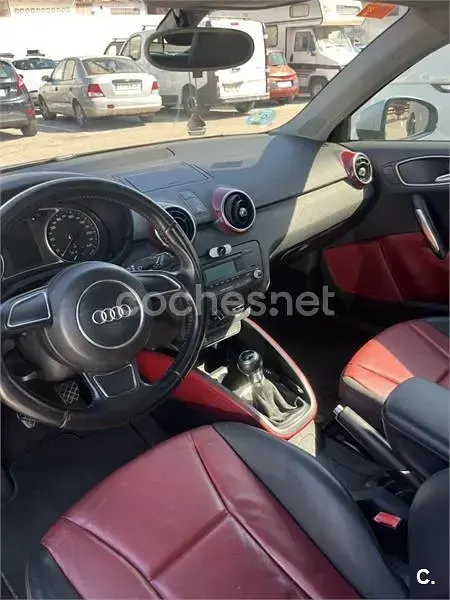 Usado Audi A1 Ambition 122 CV (89 kW) 2011 Gris / plata Utilitario