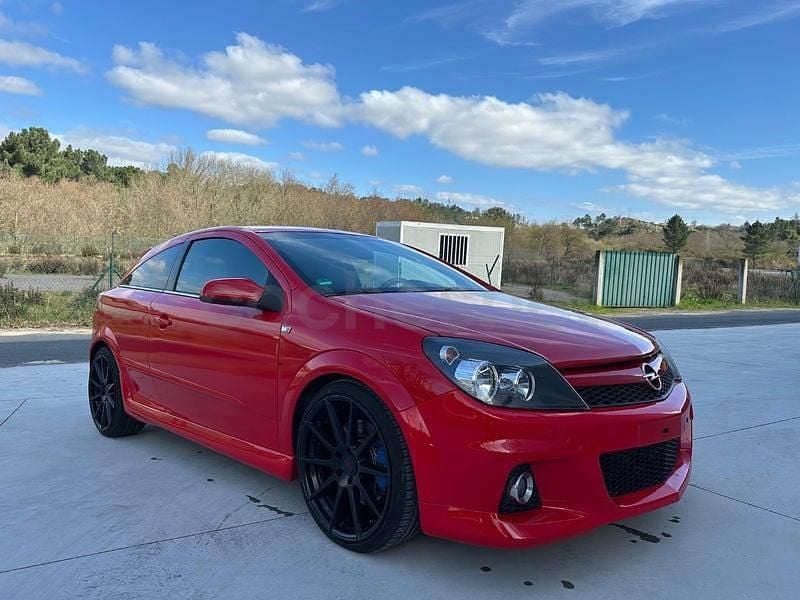 Usado Opel Astra GTC OPC 240 CV (176 kW) 2006 Rojo Berlina