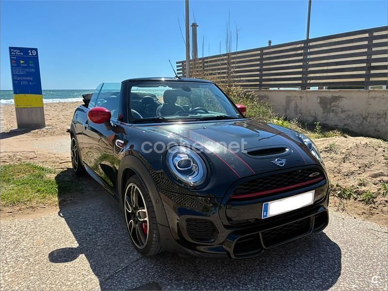 Usado Mini John Cooper Works Cabriolet 231 CV (169 kW) 2020 Negro Descapotable