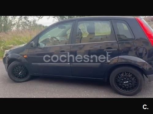 Azul Usado 2007 Ford Fiesta Ambiente Berlina | 700 € (Super precio) - Imagen 1/4