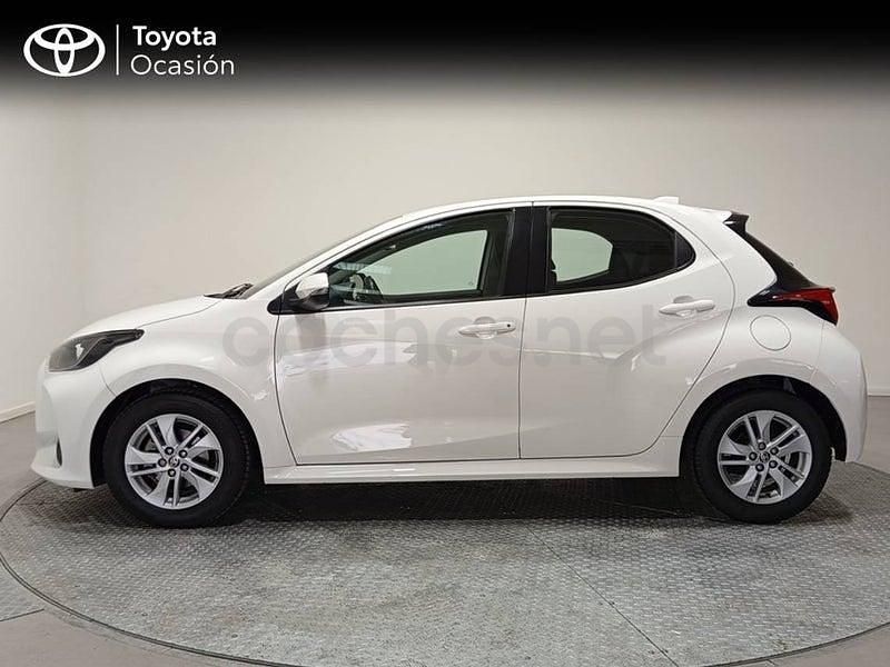 Usado Toyota Yaris 125 CV (91 kW) 2021 Blanco Utilitario