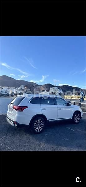 Usado Mitsubishi Outlander Motion 150 CV (110 kW) 2019 Blanco SUV