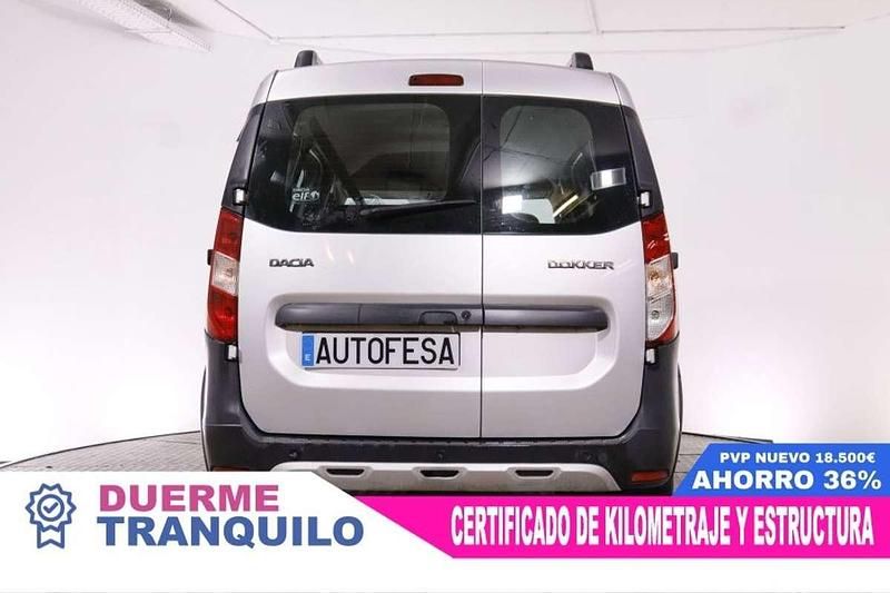Usado Dacia Dokker Stepway 116 CV (85 kW) 2018 Gris Monovolumen