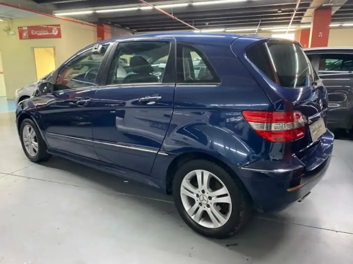 Usado Mercedes B170 116 CV (85 kW) 2006 Azul Monovolumen