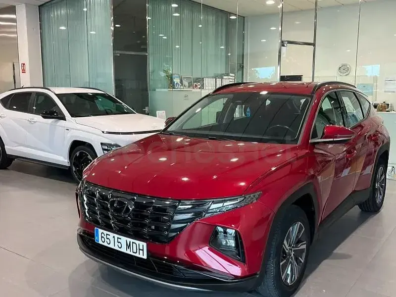 Usado Hyundai Tucson 150 CV (110 kW) 2023 Granate SUV