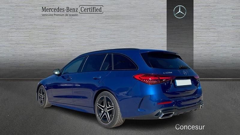 Usado Mercedes C220 199 HP (146 kW) 2025 Azul Carrinha