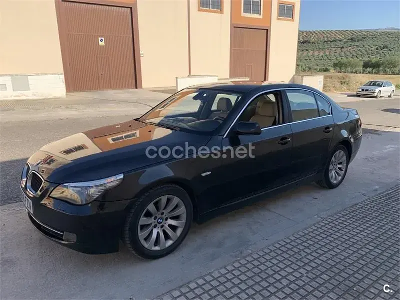 Usado BMW 520 163 CV (119 kW) 2007 Negro Berlina