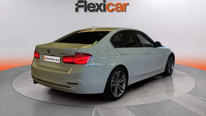 Usado BMW 318 150 CV (110 kW) 2017 Blanco Berlina