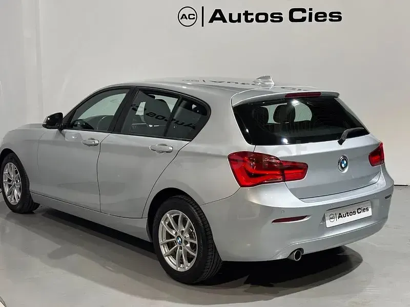 Usado BMW 116 116 CV (85 kW) 2019 Gris / plata Utilitario