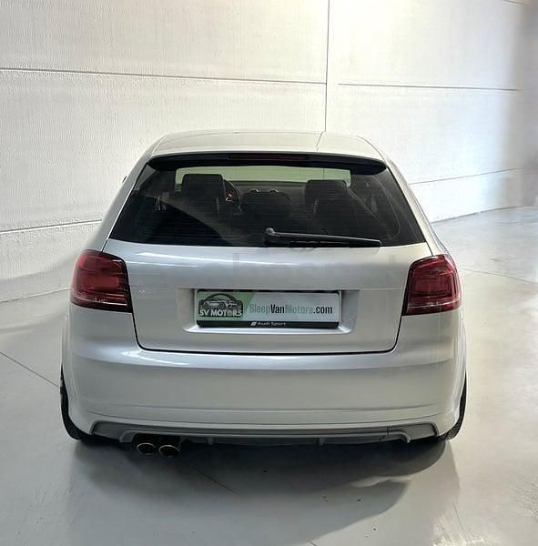 Usado Audi S3 Premium 265 CV (194 kW) 2006 Gris / plata Utilitario