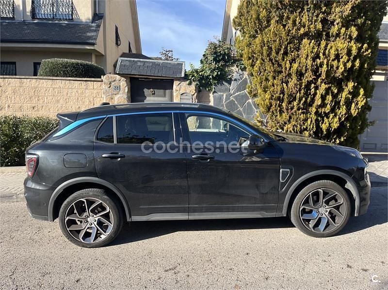 Negro Usado 2022 Lynk & Co 01 SUV | 22.000 € (Precio justo) - Imagen 1/4
