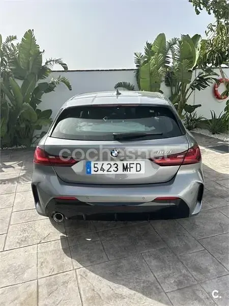 Usado BMW 116 116 CV (85 kW) 2023 Gris / plata Utilitario