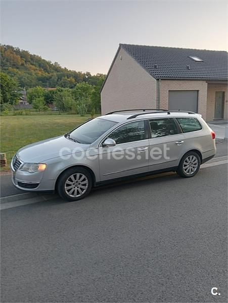 Usado VW Passat Advance 105 CV (77 kW) 2008 Gris / plata Berlina