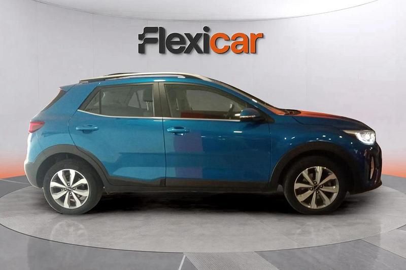 Usado Kia Stonic 84 CV (61 kW) 2023 Azul SUV
