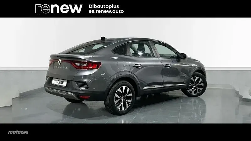 Usado Renault Arkana Intens 140 CV (102 kW) 2021 Gris SUV