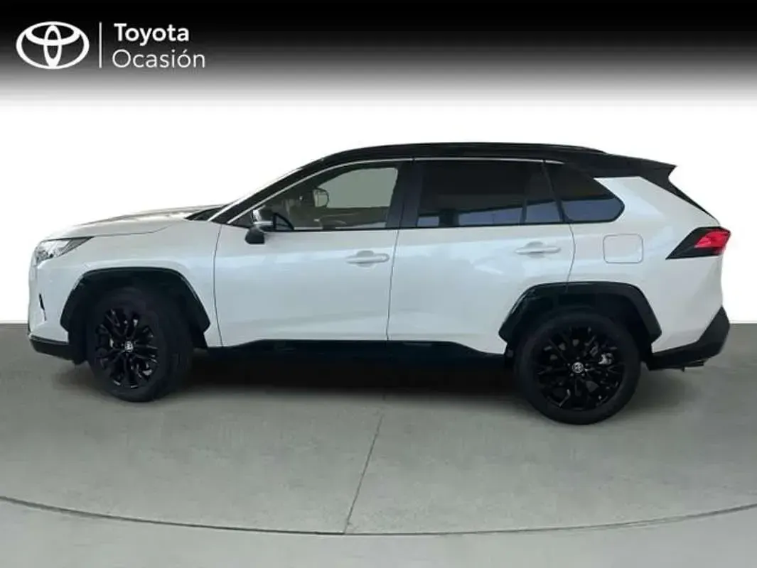 Usado Toyota RAV4 Hybrid Style 218 CV (160 kW) 2025 Blanco SUV
