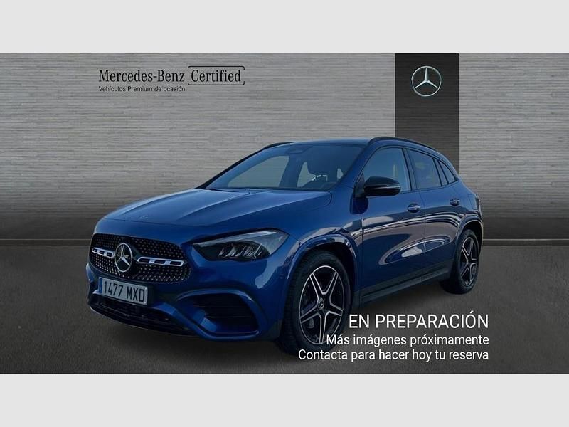 Azul Usado 2024 Mercedes GLA200 SUV | 42.990 € (Precio justo) - Imagen 1/4