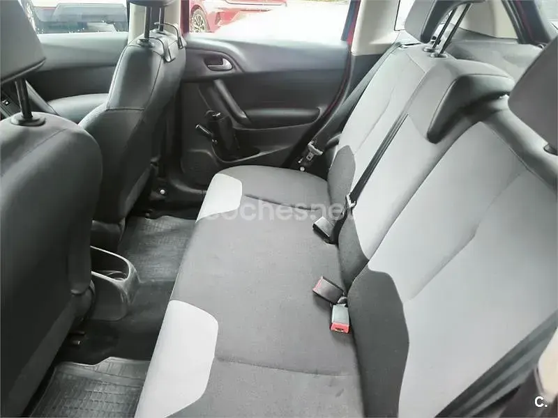 Usado Citroën C3 Tonic 68 CV (50 kW) 2013 Granate Berlina